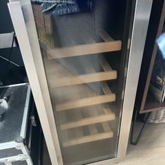 wine excellent condition wine fridgecooler