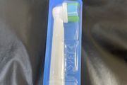 Oral B electric toothbrush replacement heads brand new