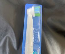 Oral B electric toothbrush replacement heads brand new