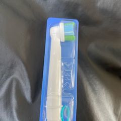 Oral B electric toothbrush replacement heads brand new