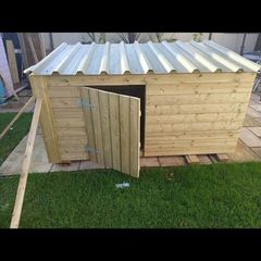 dog kennel