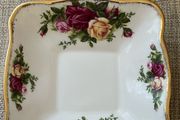 Royal Albert Old Country Roses dish