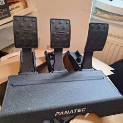 Fanatec CSL Elite V2 Pedals