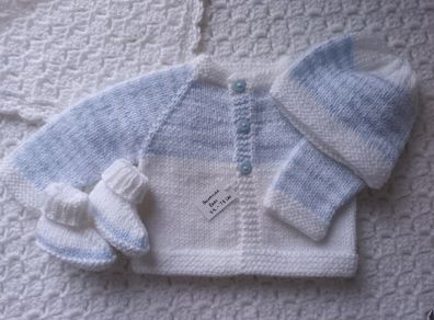 Hand Knit : Premature Baby Cardigan, Hat & Bootie Set: 5-7lbs