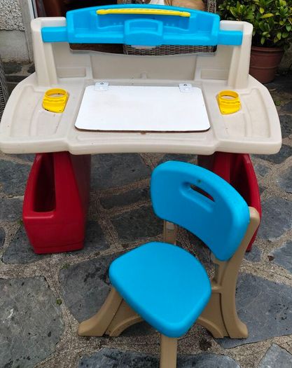 Step2 Deluxe Art Master Desk, a popular plastic children's activity workstation.