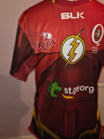 Queenlands Reds Rugby Union Jersey - XL size