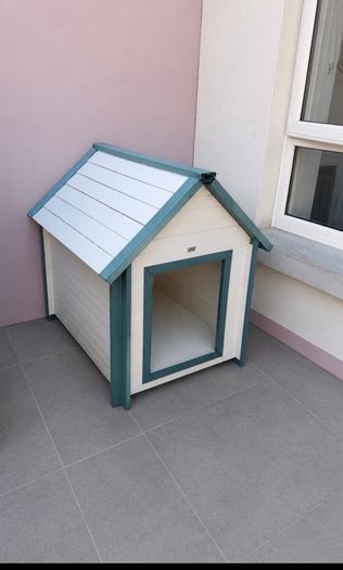 Dog kennel