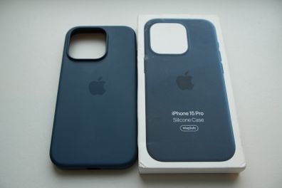 iPhone 15 Pro Silicone Case Storm Blue