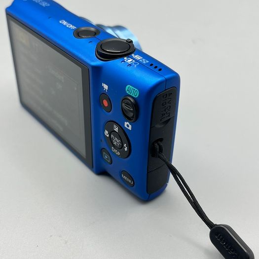 Canon IXUS 132 16MP Digital Camera Blue - Full Kit