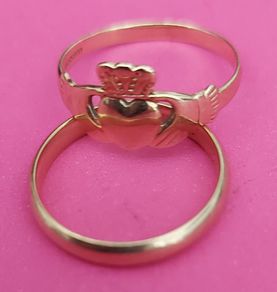 "Wedding Band" AND  "Claddagh"  Rings 9ct GOLD  3.4g