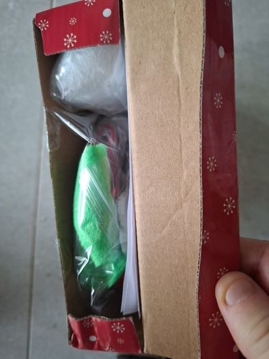 BNIB Make your own festive snowman