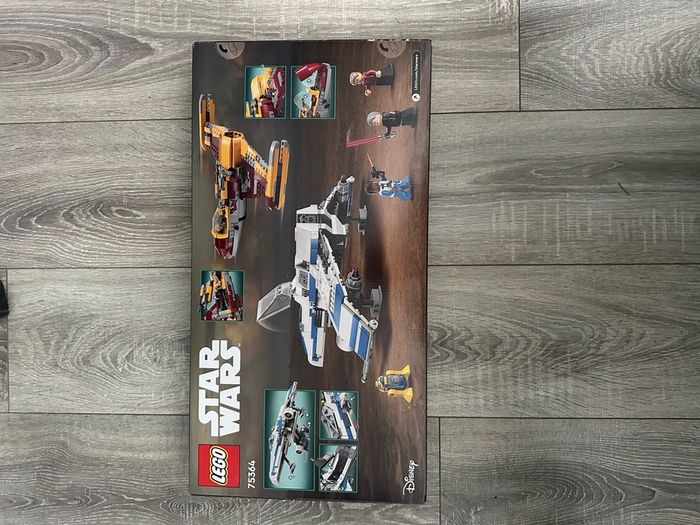Lego Star Wars 75364 Republic E-Wing vs Shin Hati's Starfighter