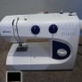 Sewing machine Image 2