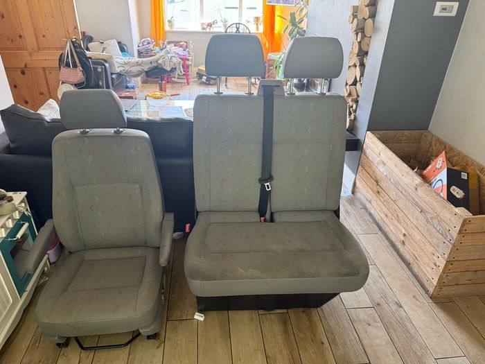 VW Transporter front seats