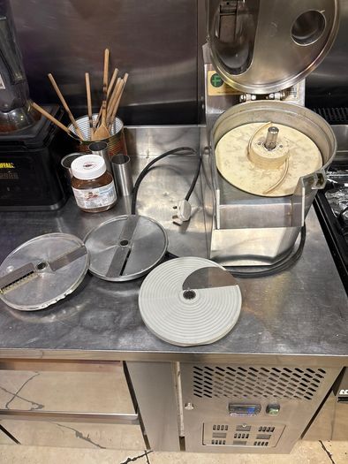 Fimar TV2000 Italian Commercial Vegetable Preparation/cutter Machine + 3 Discs