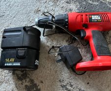 black & decker cordless drill