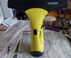 KARCHER Portable screen washer, in excellent condition, missing the the charger power supply