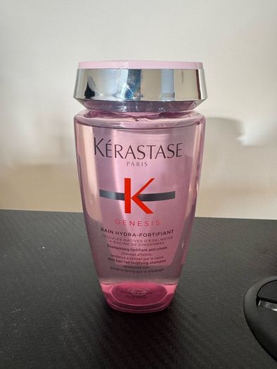 Kerastase Genesis Bain Hydra Fortifiant Shampoo (250ml). Used Once