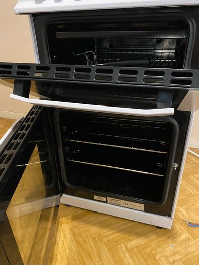 Freestanding Electric Cooker / Oven