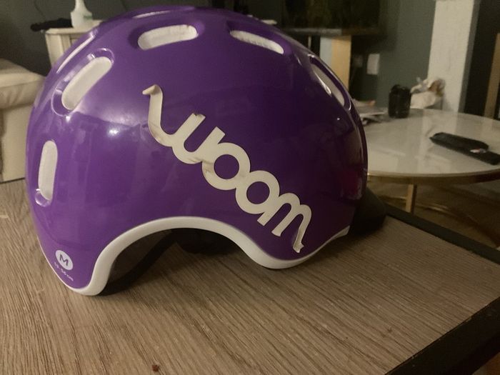 Woom helmet