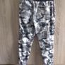 7/8  years old camouflage style pants Image 4