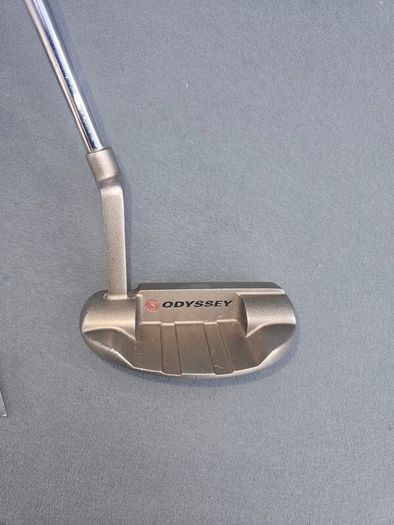 Golf putter
