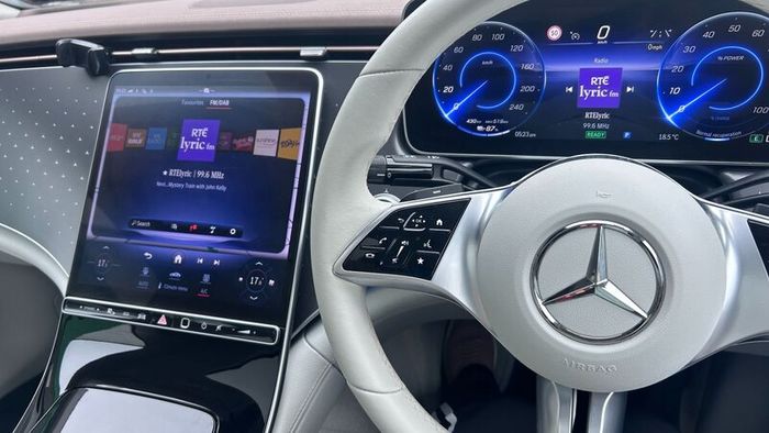 Mercedes-Benz EQE 2023 Electric