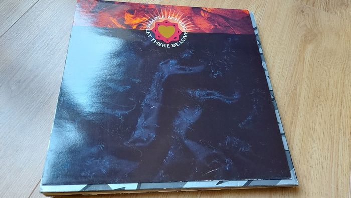 Varied batch of Vinyl records - all priced at 5 or 10 euro
