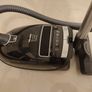Miele vacuum cleaner Image 4