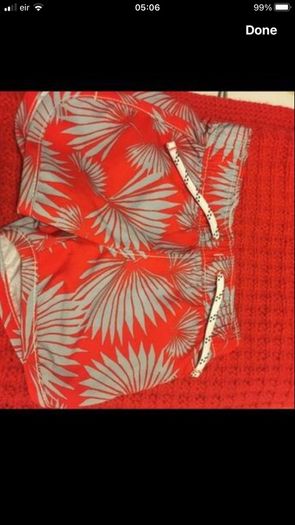 Boys new gap shorts 3/6 mths