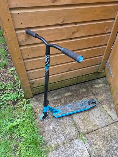 Kids freestyle scooter