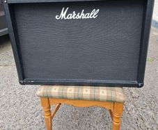 Marshall 2x12 Speaker Cabinet