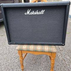 Marshall 2x12 Speaker Cabinet