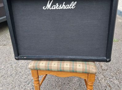 Marshall 2x12 Speaker Cabinet