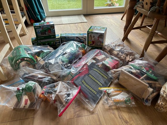 Brio - Huge lot with many boxed items