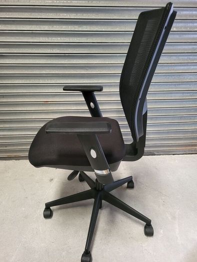 Superb Quality Sokoa Office Chairs. Mint Condition