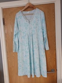 Dunnes  Stores  Nightdress.   S 14-16. New.