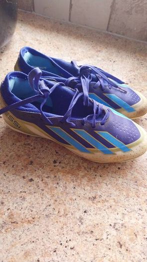 Adidas size 3