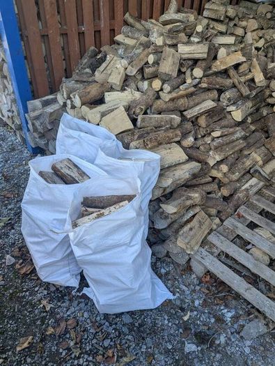 Hardwood firewood