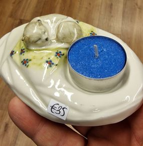 Hillgrove Porcelain Sleeping Cat tlight hand crafted cahersiveen Ireland