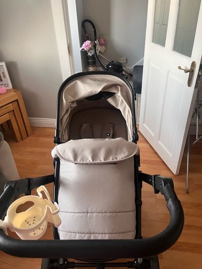 Baby travel system and baby rocker (collection only)