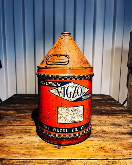 Vigzol 5-gallon Motor Oil Can. London, C.1930s/40s