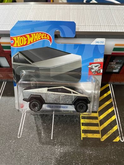 Hot Wheels CyberTruck