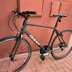 Giant Hybrid Bike