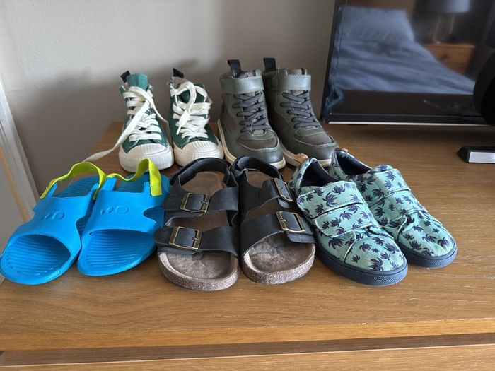 boys shoes UK11-12