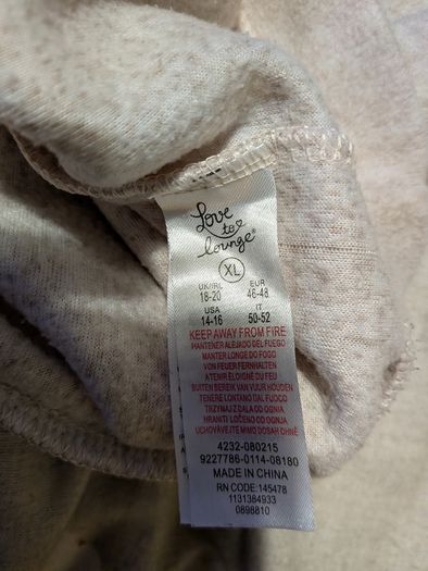 clothing EUR 1 each item