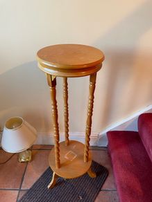 Plant stand