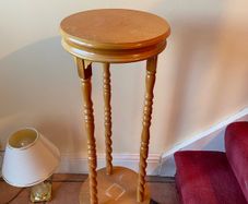 Plant stand