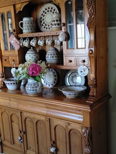 solid kitchen dresser delivery arranged