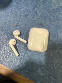 Apple AirPods